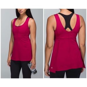 Lululemon Wrapper’s Delight berry tank size 6